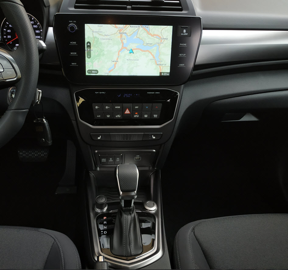 KGM-SsangYong Tivoli 1.5 T GDI Steel 4WD Automat-image-11