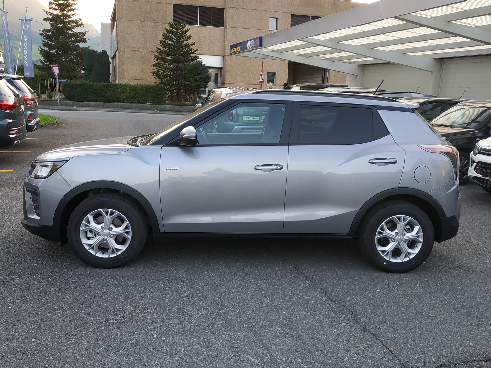 KGM-SsangYong Tivoli 1.5 T GDI Steel 4WD Automat-image-6