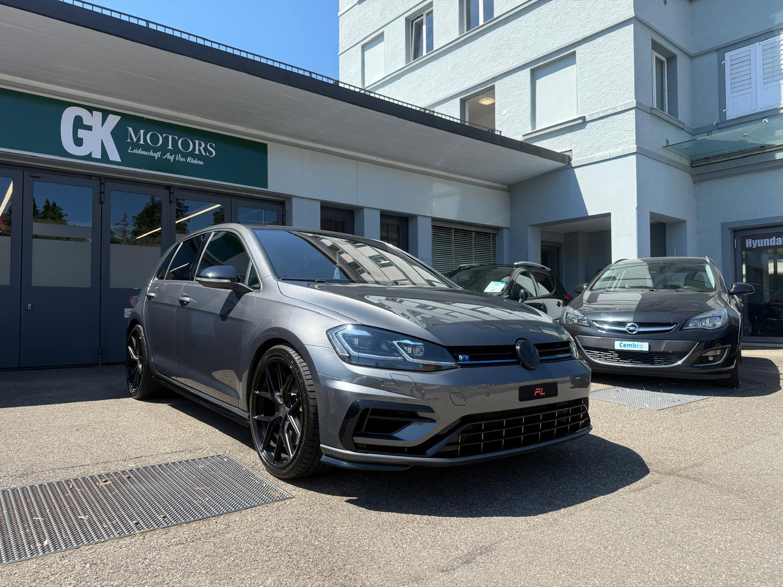 VW Golf 2.0 TSI R 4Motion DSG-image-6