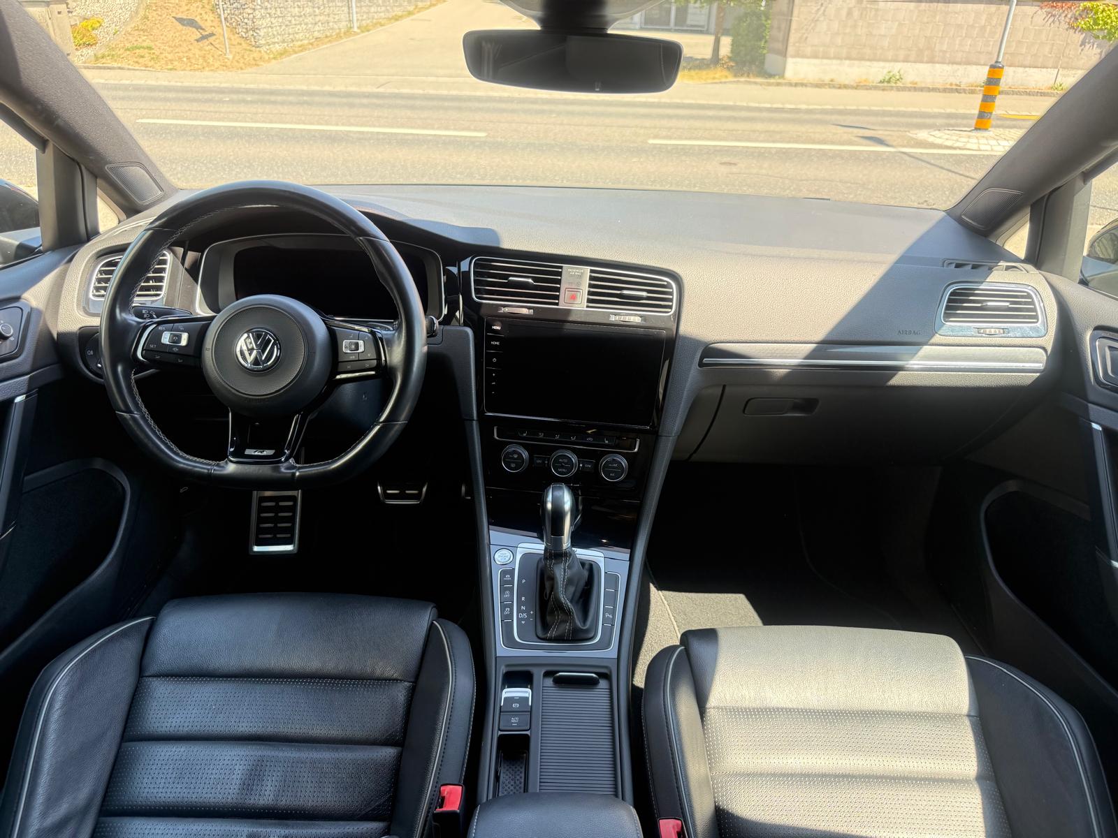 VW Golf 2.0 TSI R 4Motion DSG-image-11