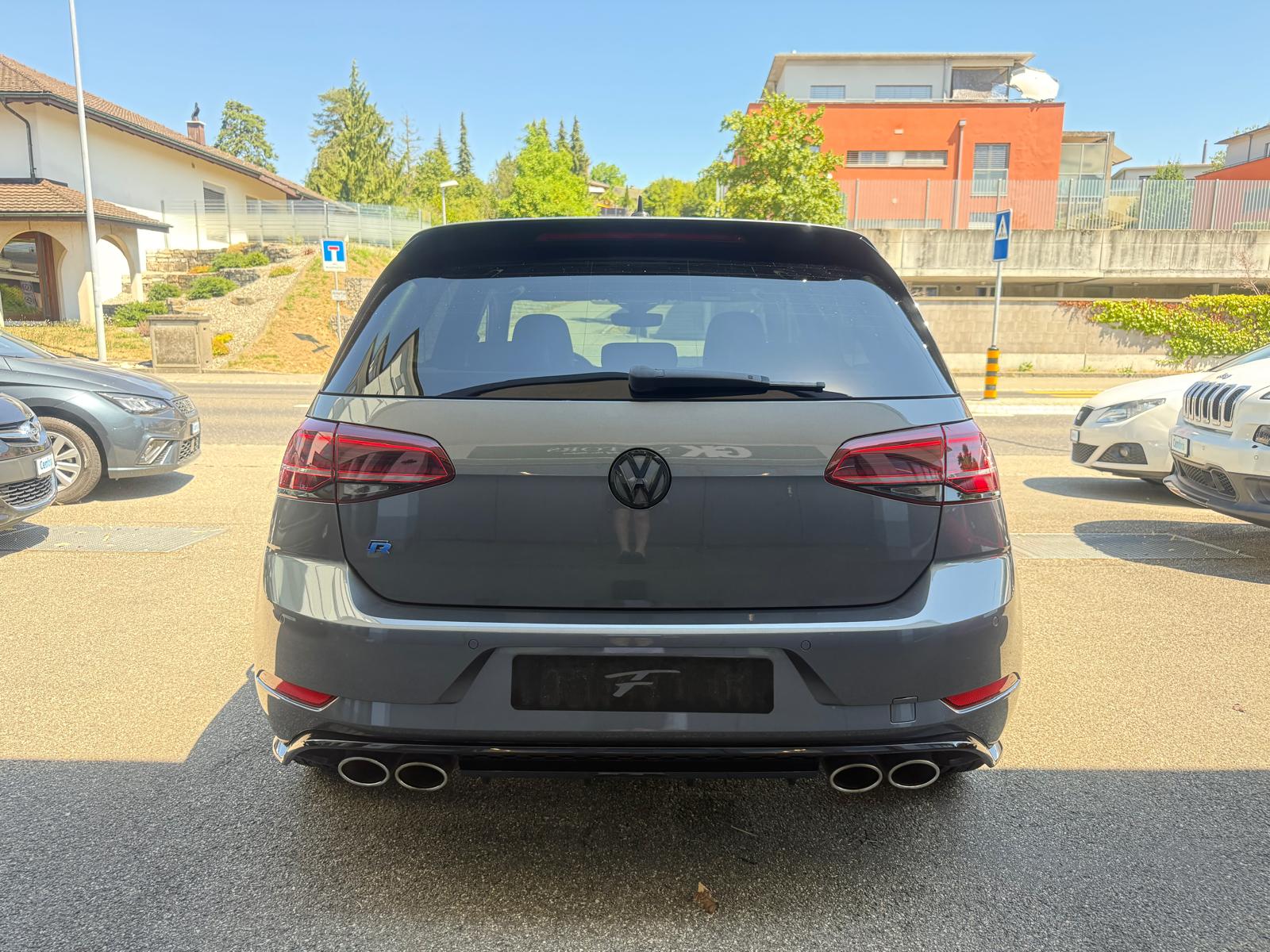 VW Golf 2.0 TSI R 4Motion DSG-image-3