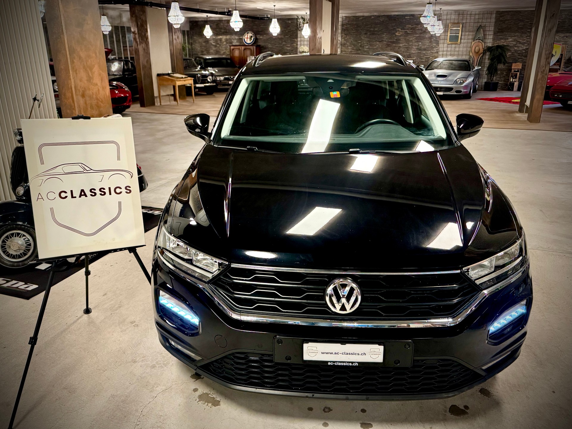 VW T-Roc 1.0 TSI Advance-showroom-element-1
