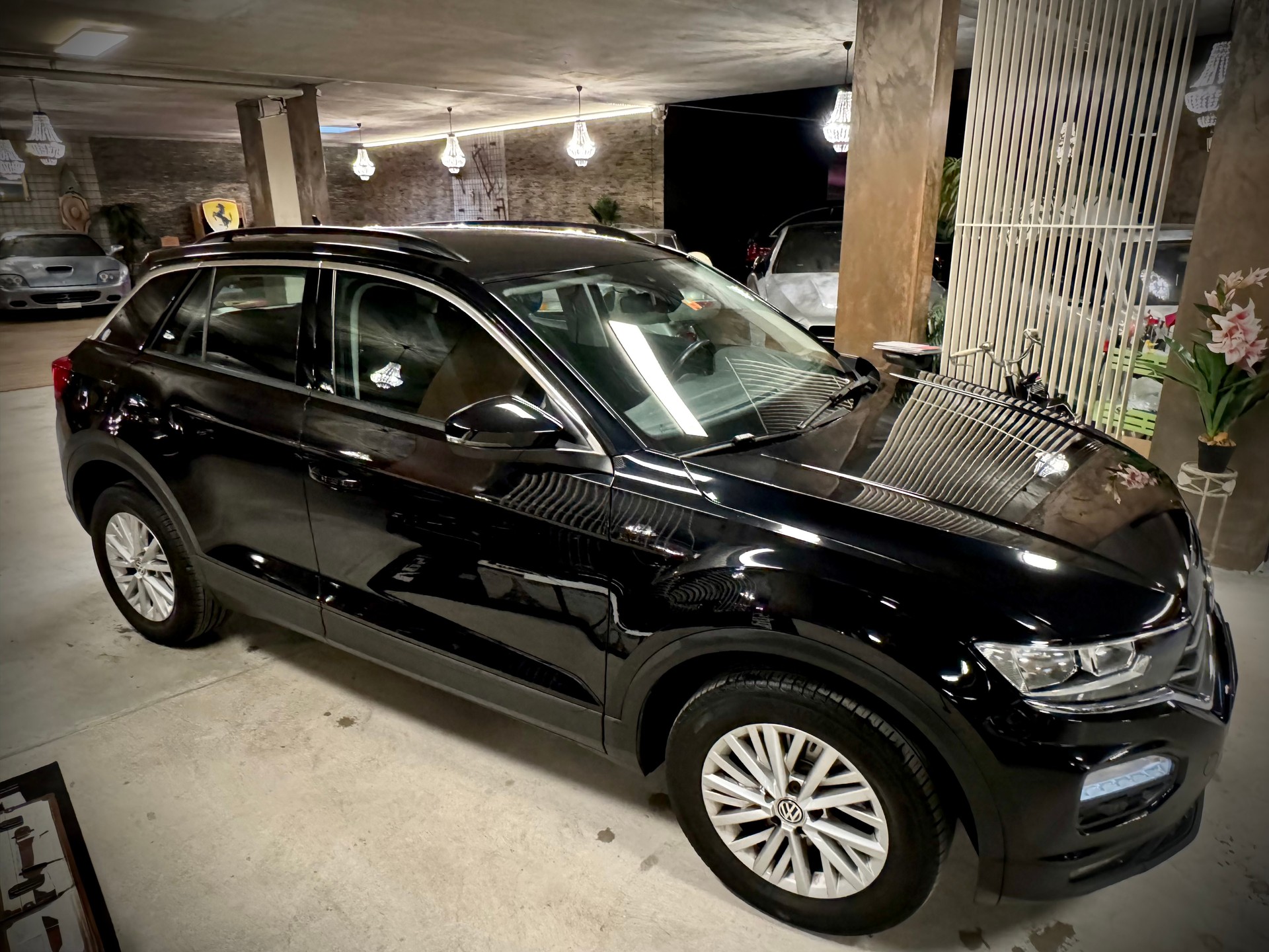 VW T-Roc 1.0 TSI Advance-image-6