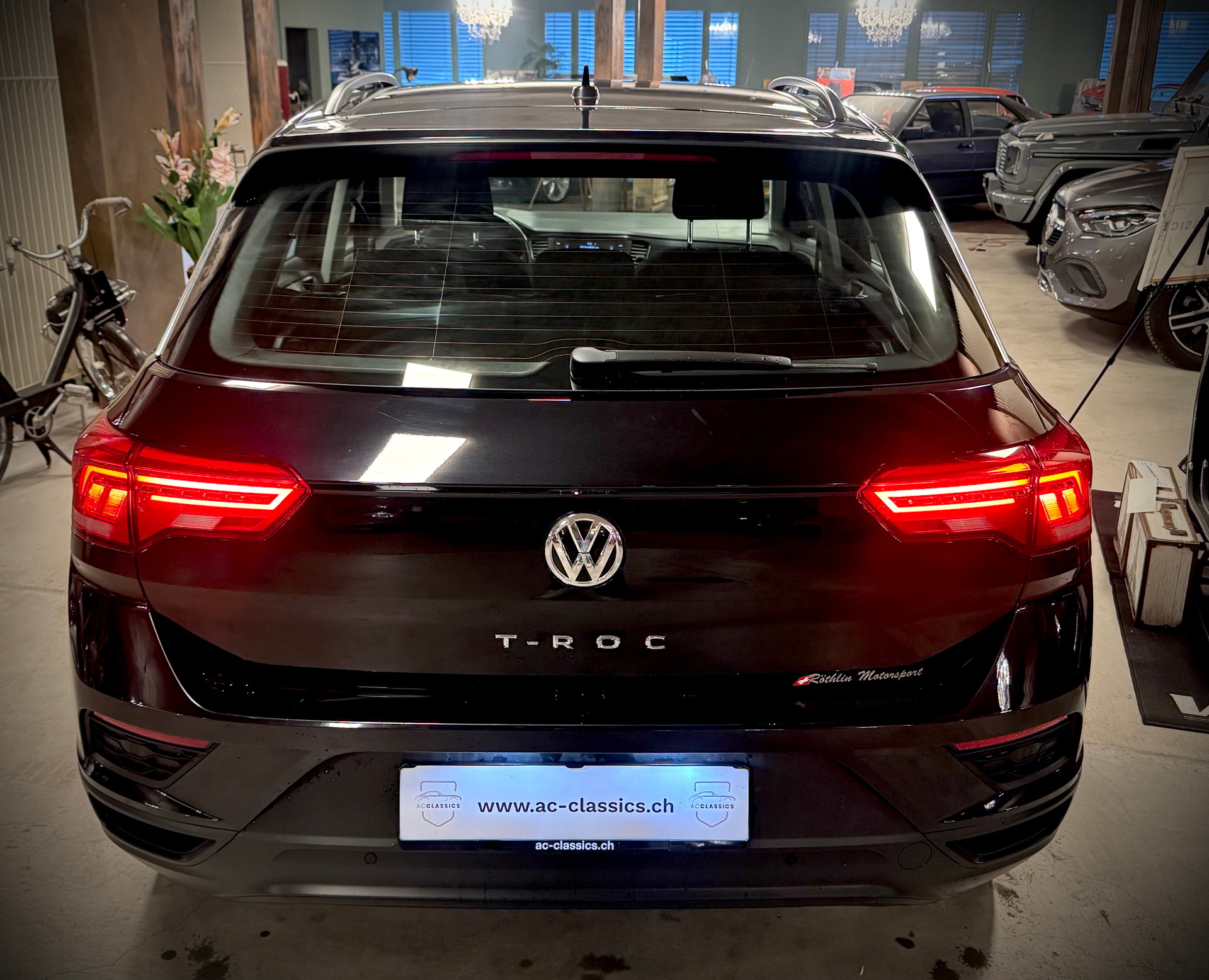 VW T-Roc 1.0 TSI Advance-image-11