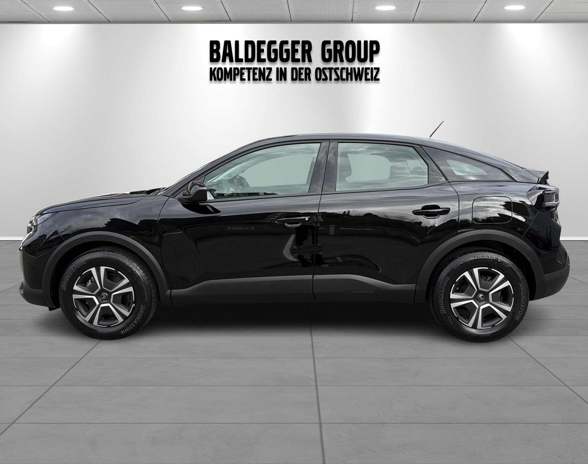 CITROEN C4 1.2 Hybrid You-image-1