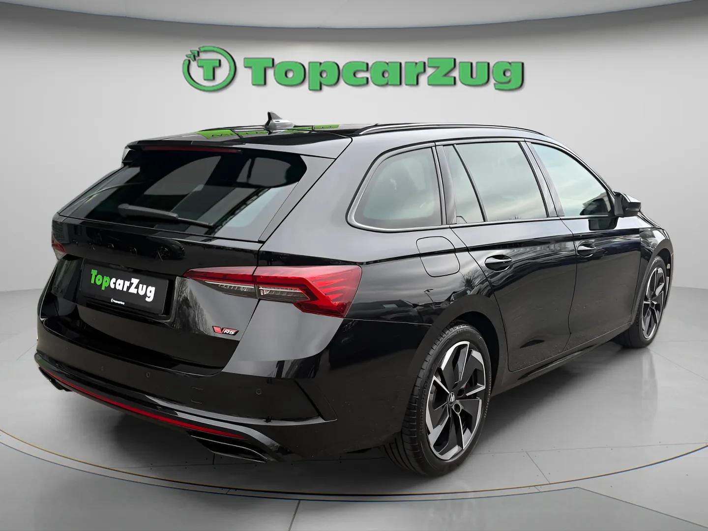 SKODA Octavia Combi 2.0 TSI DSG RS-image-5