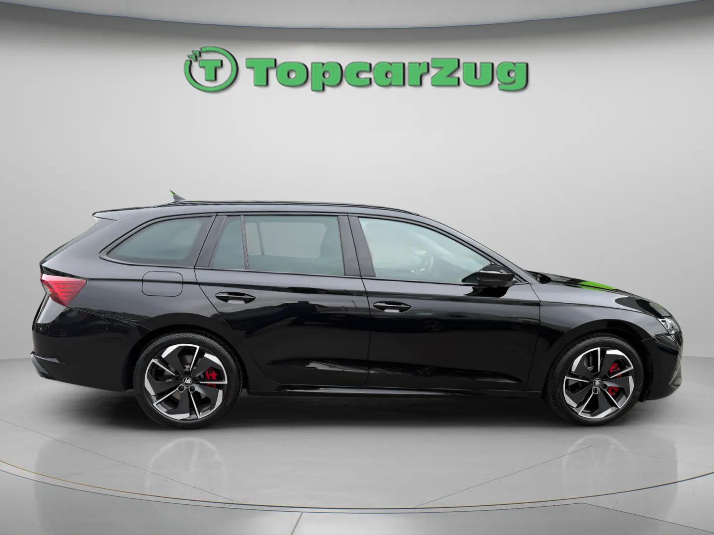 SKODA Octavia Combi 2.0 TSI DSG RS-image-4