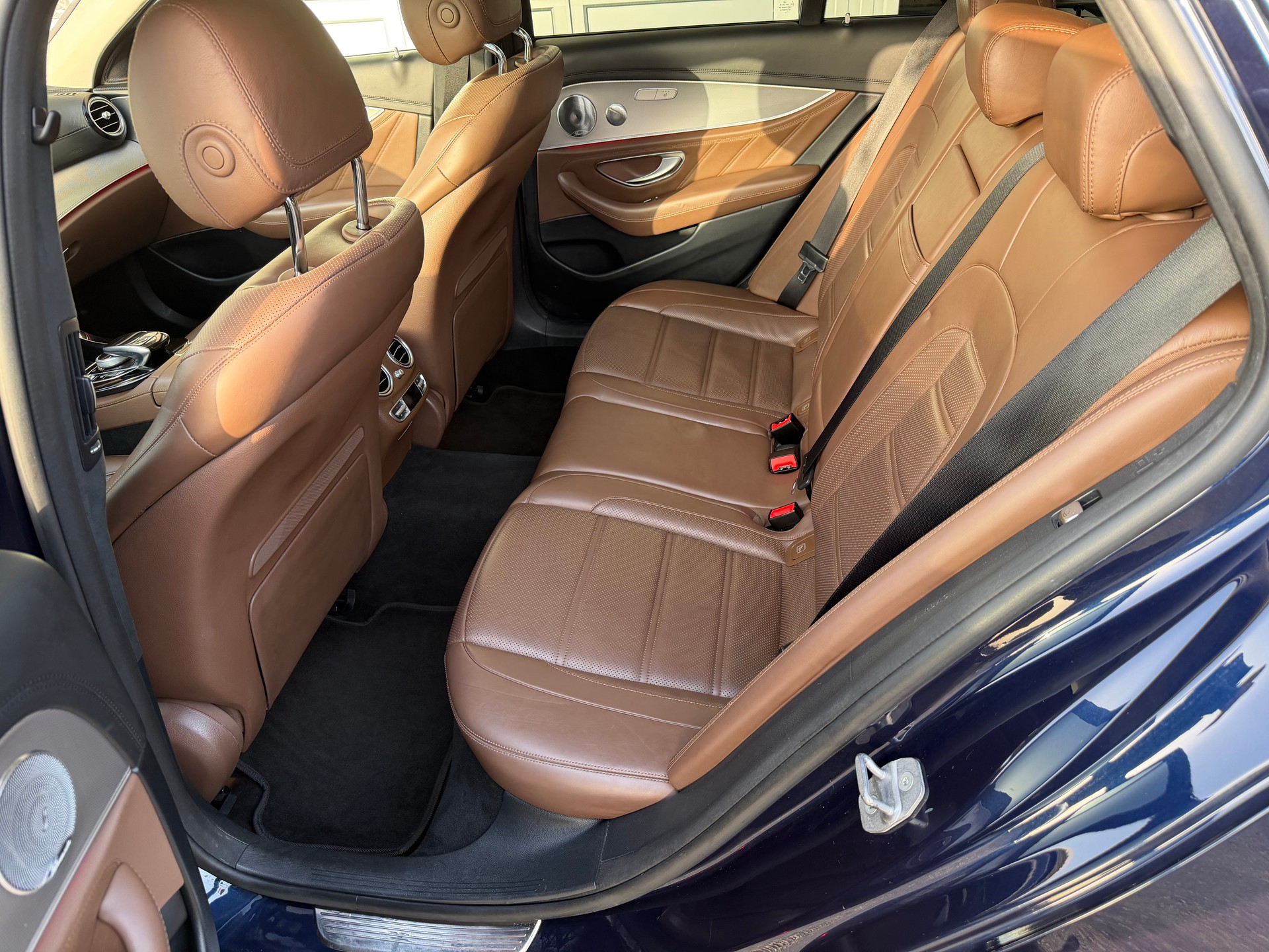 MERCEDES-BENZ E 43 AMG 4 Matic 9G-Tronic-image-11