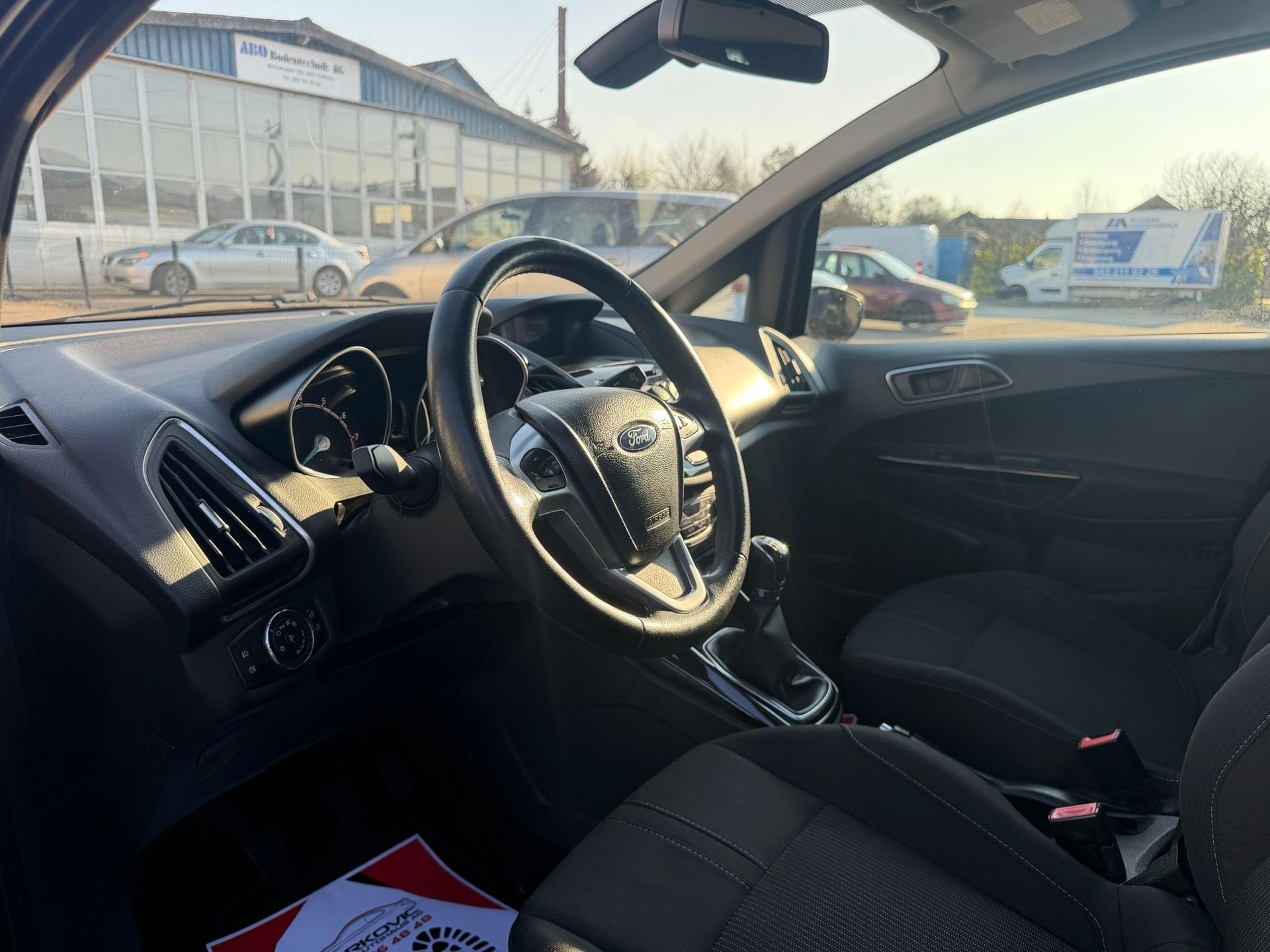 FORD B-Max 1.0 SCTi Titanium-image-6