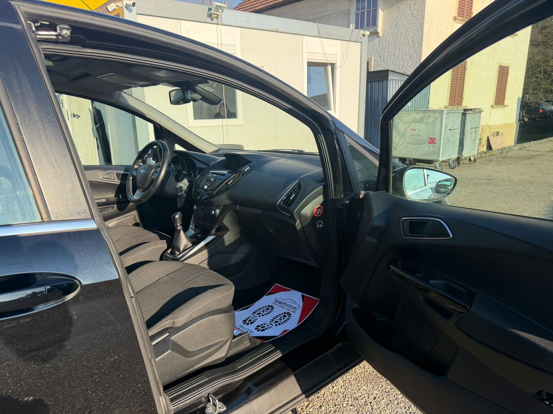 FORD B-Max 1.0 SCTi Titanium-image-4
