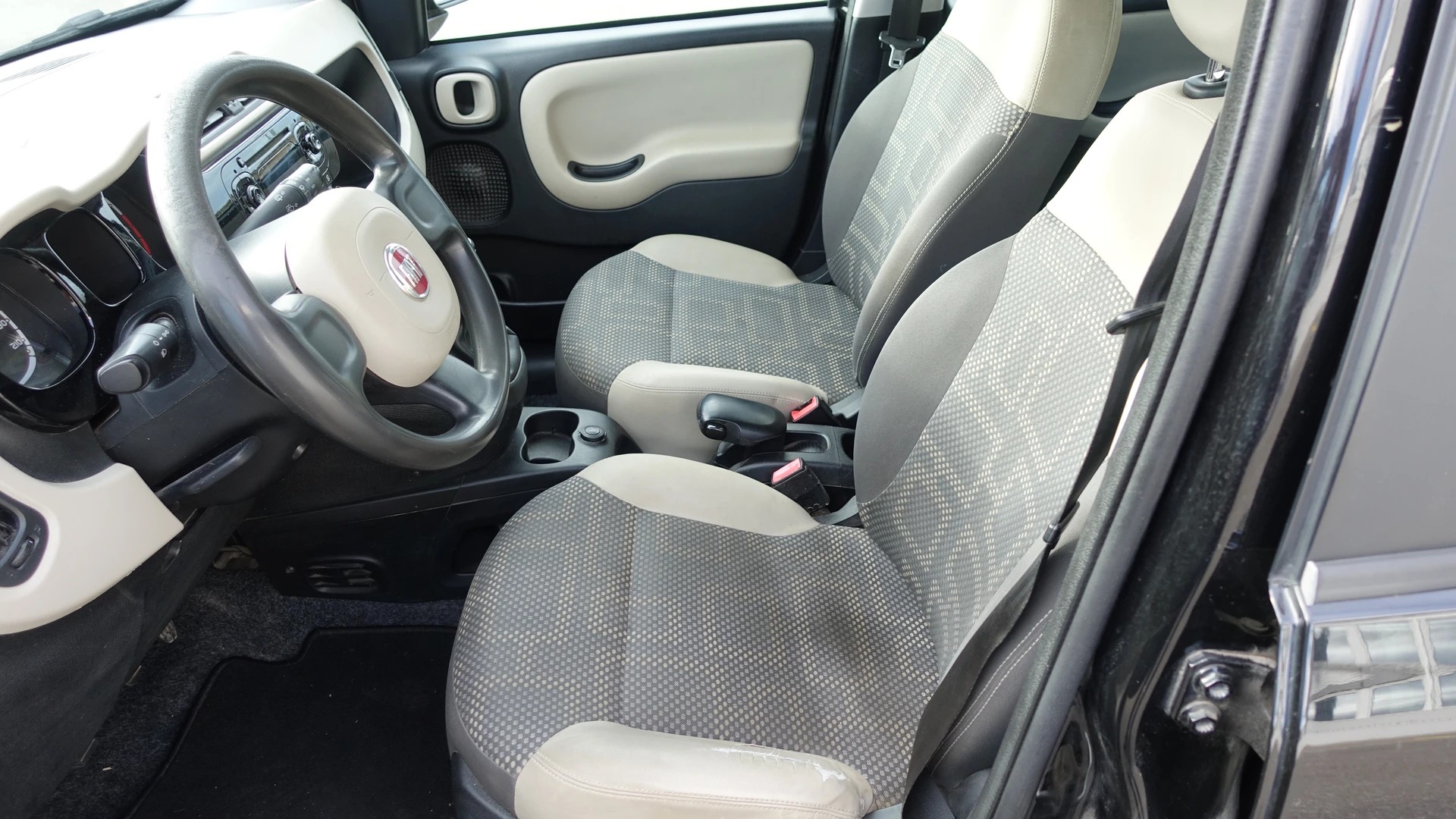 FIAT Panda 0.9 Twinair Turbo Antartica 4x4-image-9