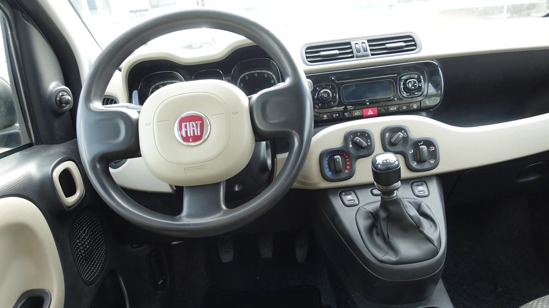 FIAT Panda 0.9 Twinair Turbo Antartica 4x4-image-13