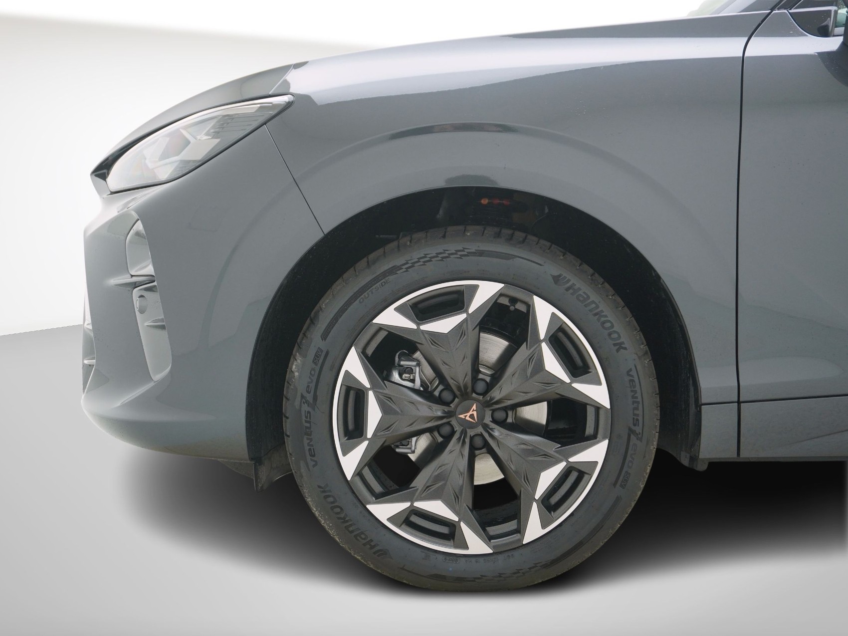 CUPRA Terramar 1.5 eTSI DSG-image-9