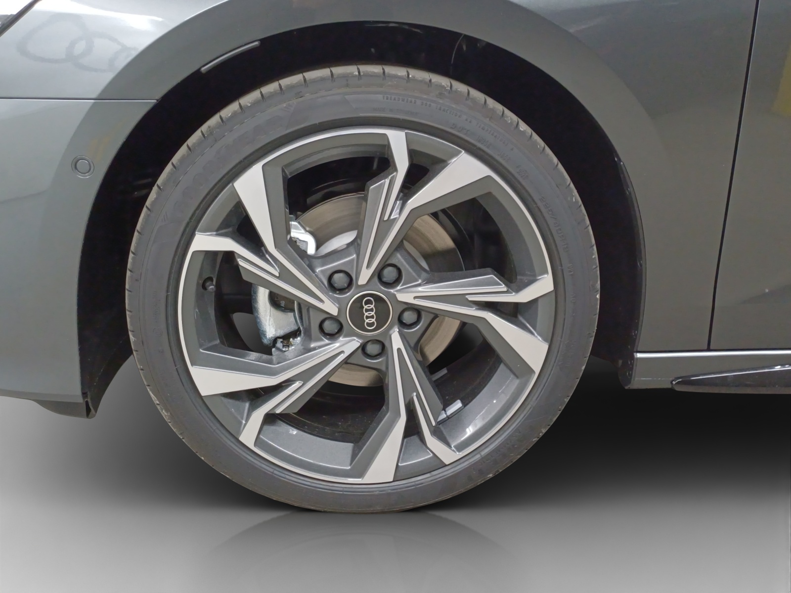 AUDI A3 Sportback TFSI 110 kW S line Attraction S tronic-image-15