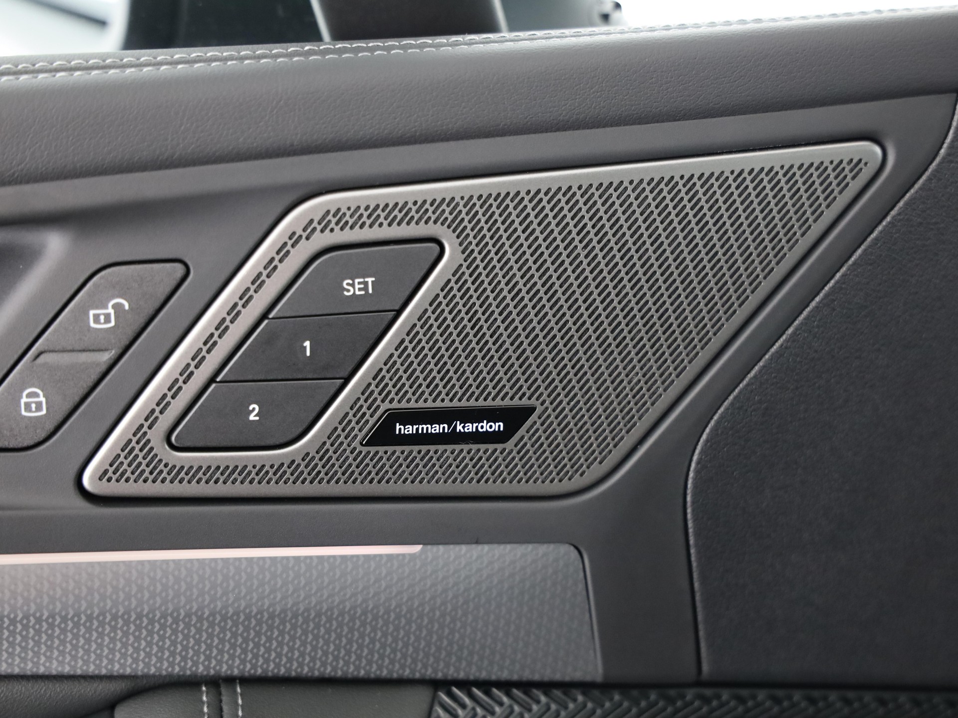 BMW 218d SDKG Active Tourer-image-11