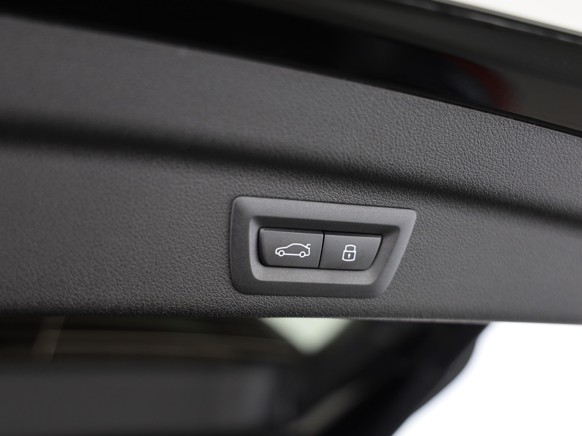BMW 218d SDKG Active Tourer-image-9