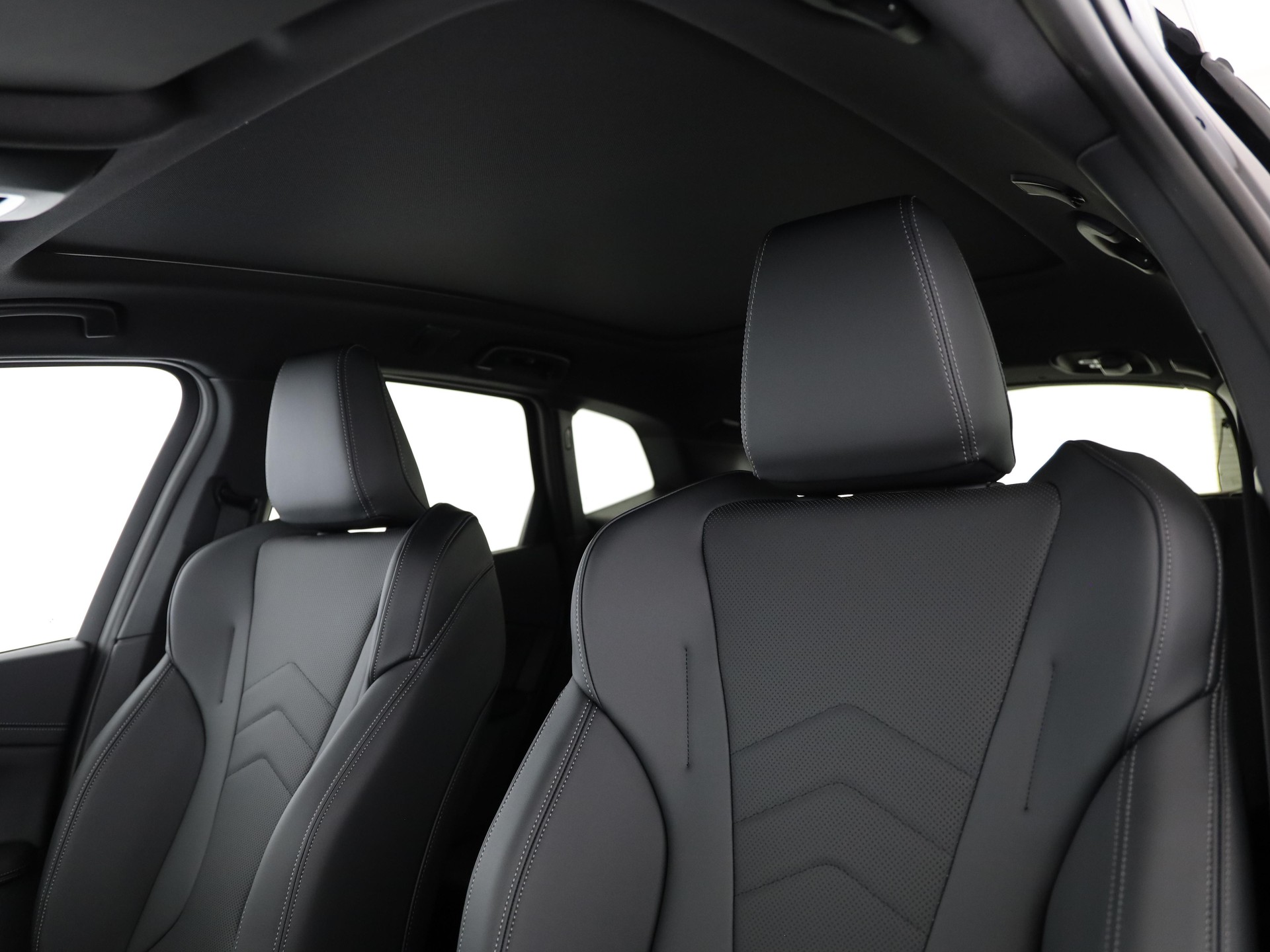 BMW 218d SDKG Active Tourer-image-12