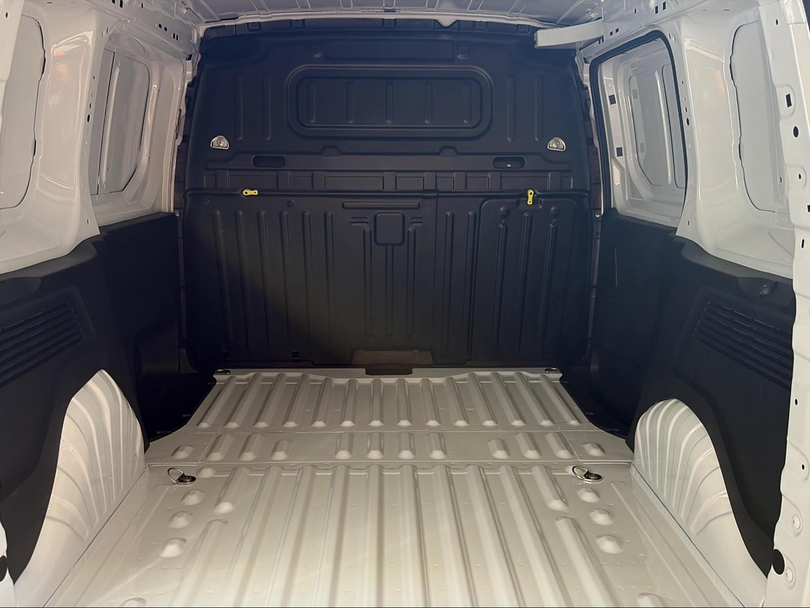 TOYOTA PROACE CITY Van L1 1.2 Active-image-9