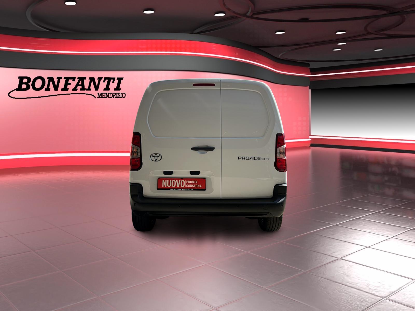 TOYOTA PROACE CITY Van L1 1.2 Active-image-7