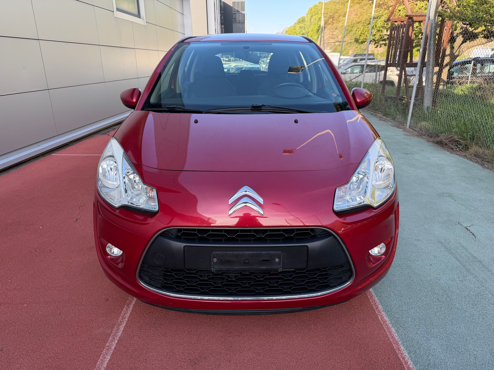 CITROEN C3 1.4i 16V Swiss Style-image-2