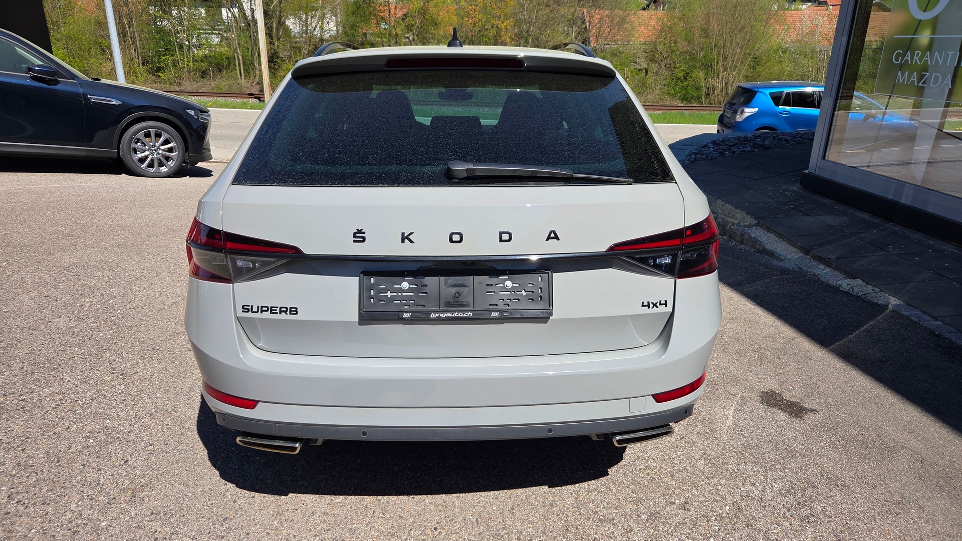 SKODA Superb Combi 2.0 TSI SportLine 4x4 DSG-image-5