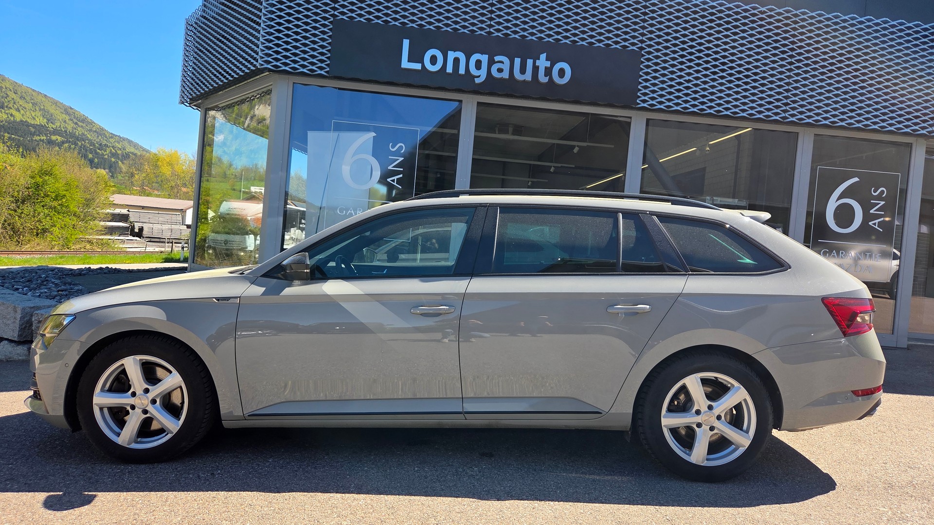 SKODA Superb Combi 2.0 TSI SportLine 4x4 DSG