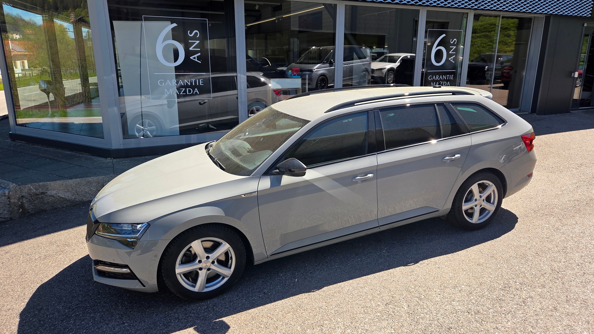 SKODA Superb Combi 2.0 TSI SportLine 4x4 DSG-image-7