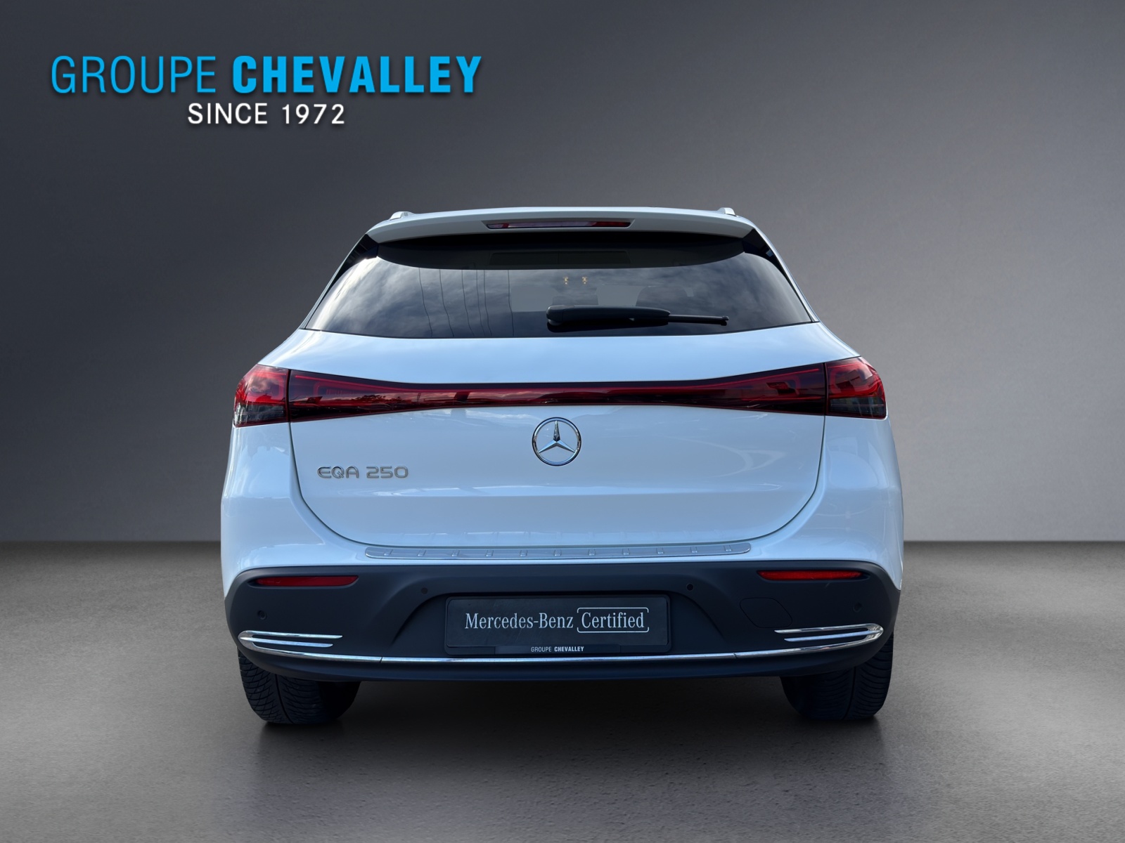 MERCEDES-BENZ EQA 250-image-4