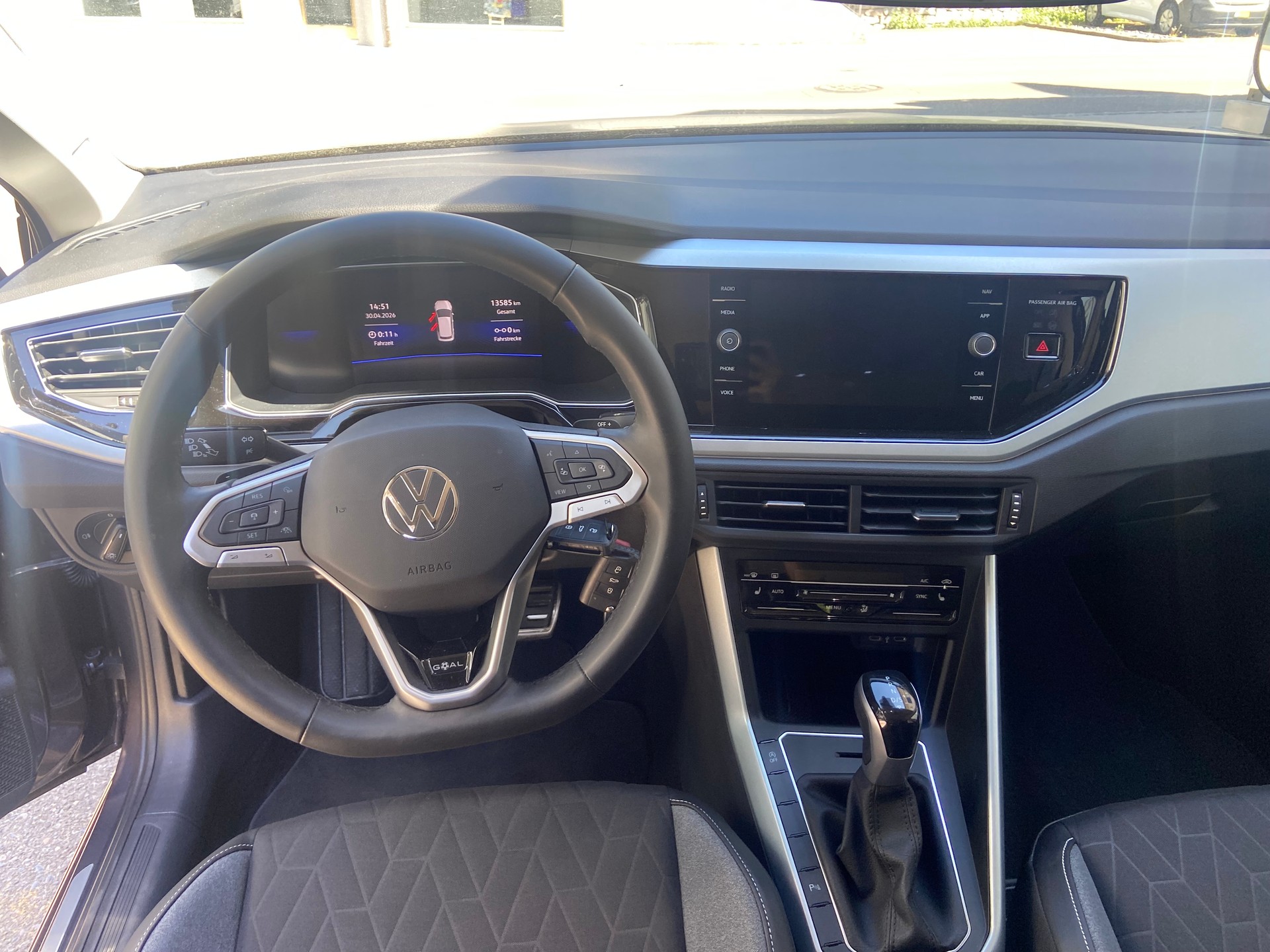 VW Taigo 1.0 TSI Life DSG-image-5