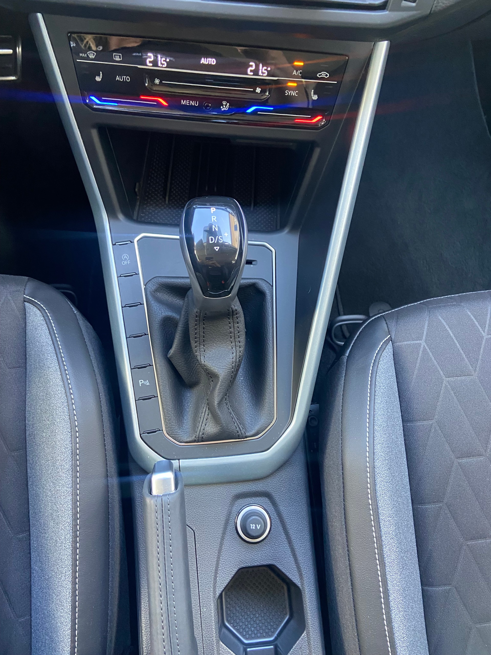 VW Taigo 1.0 TSI Life DSG-image-13