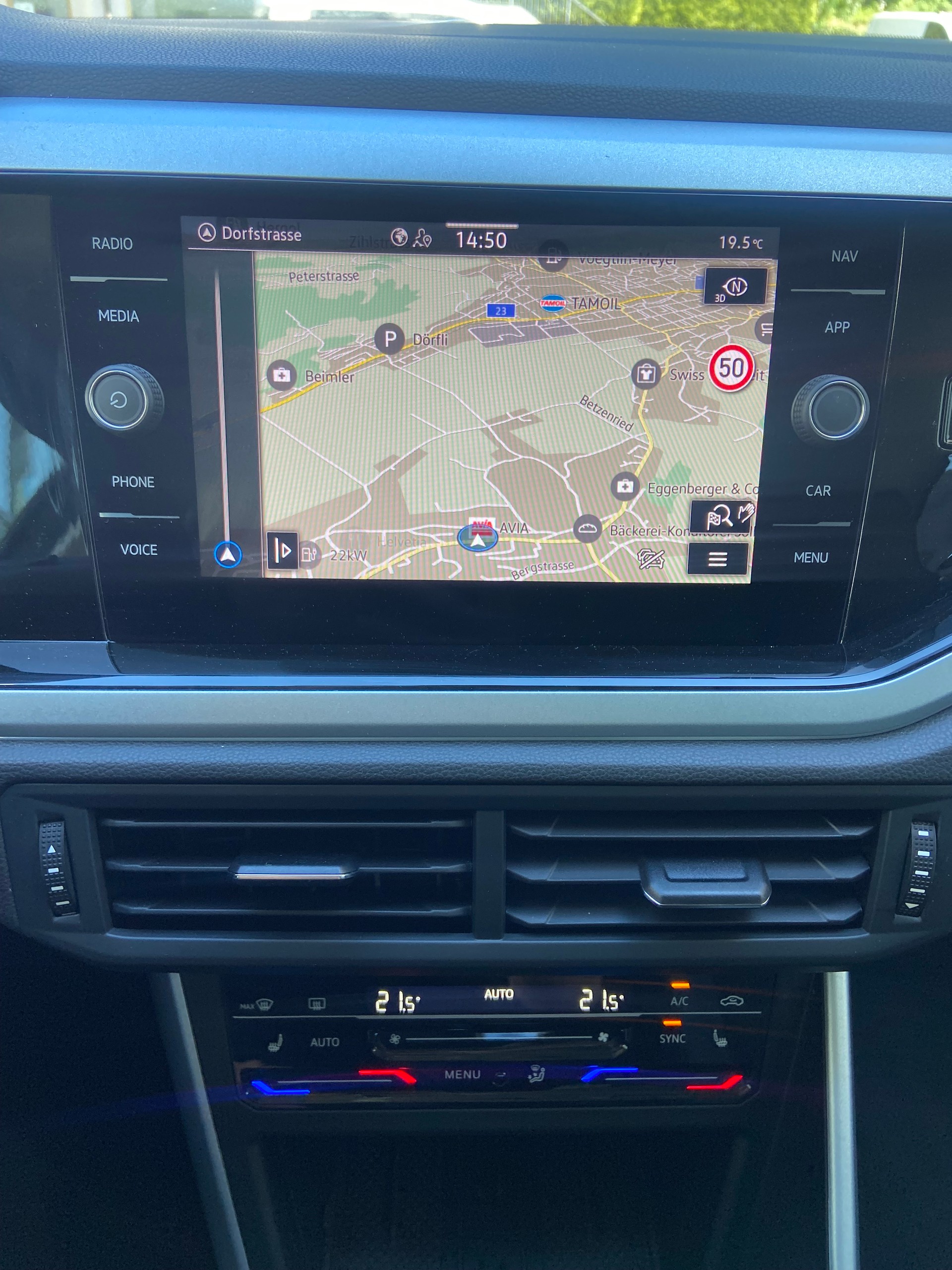 VW Taigo 1.0 TSI Life DSG-image-11