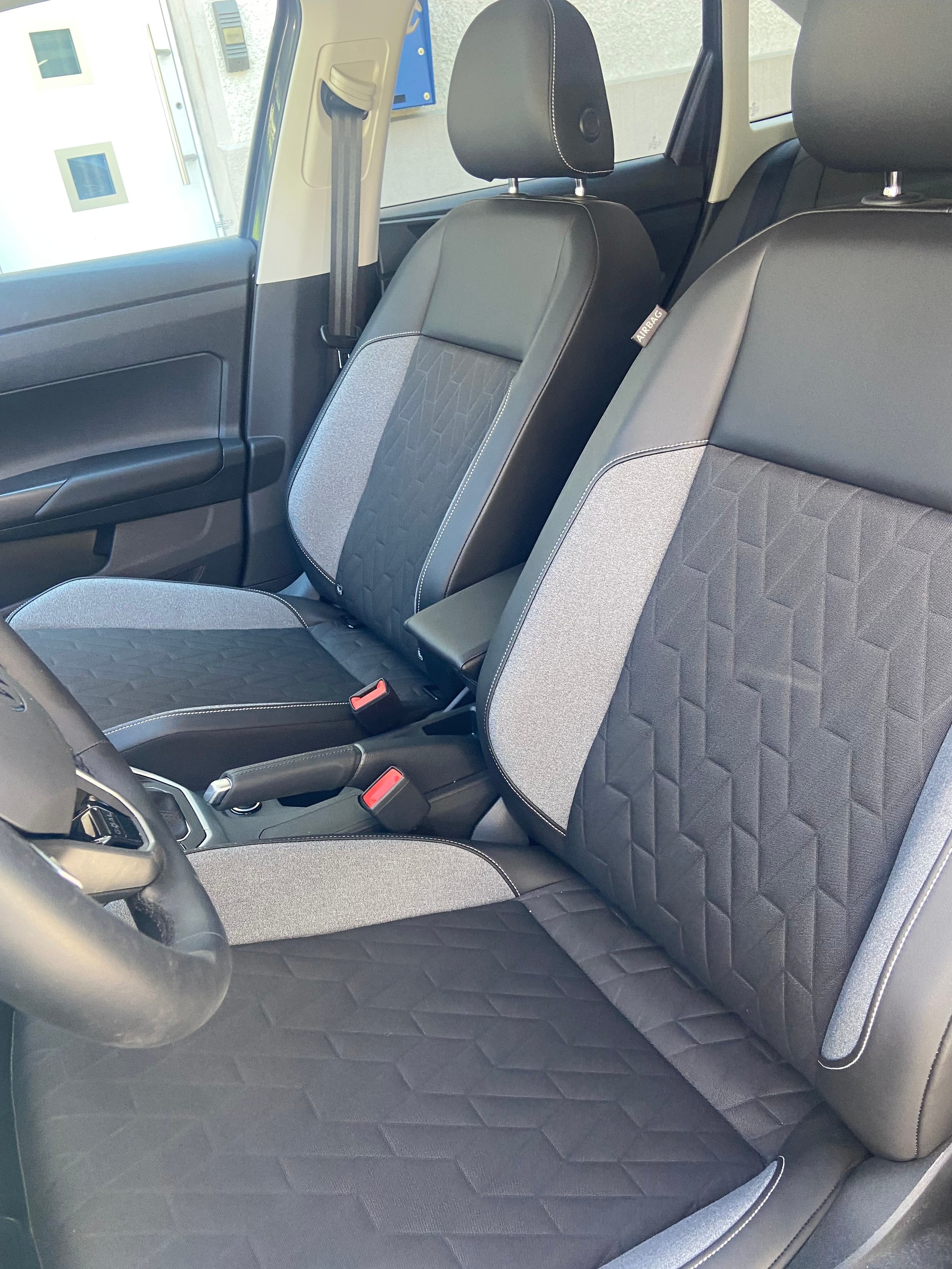 VW Taigo 1.0 TSI Life DSG-image-7