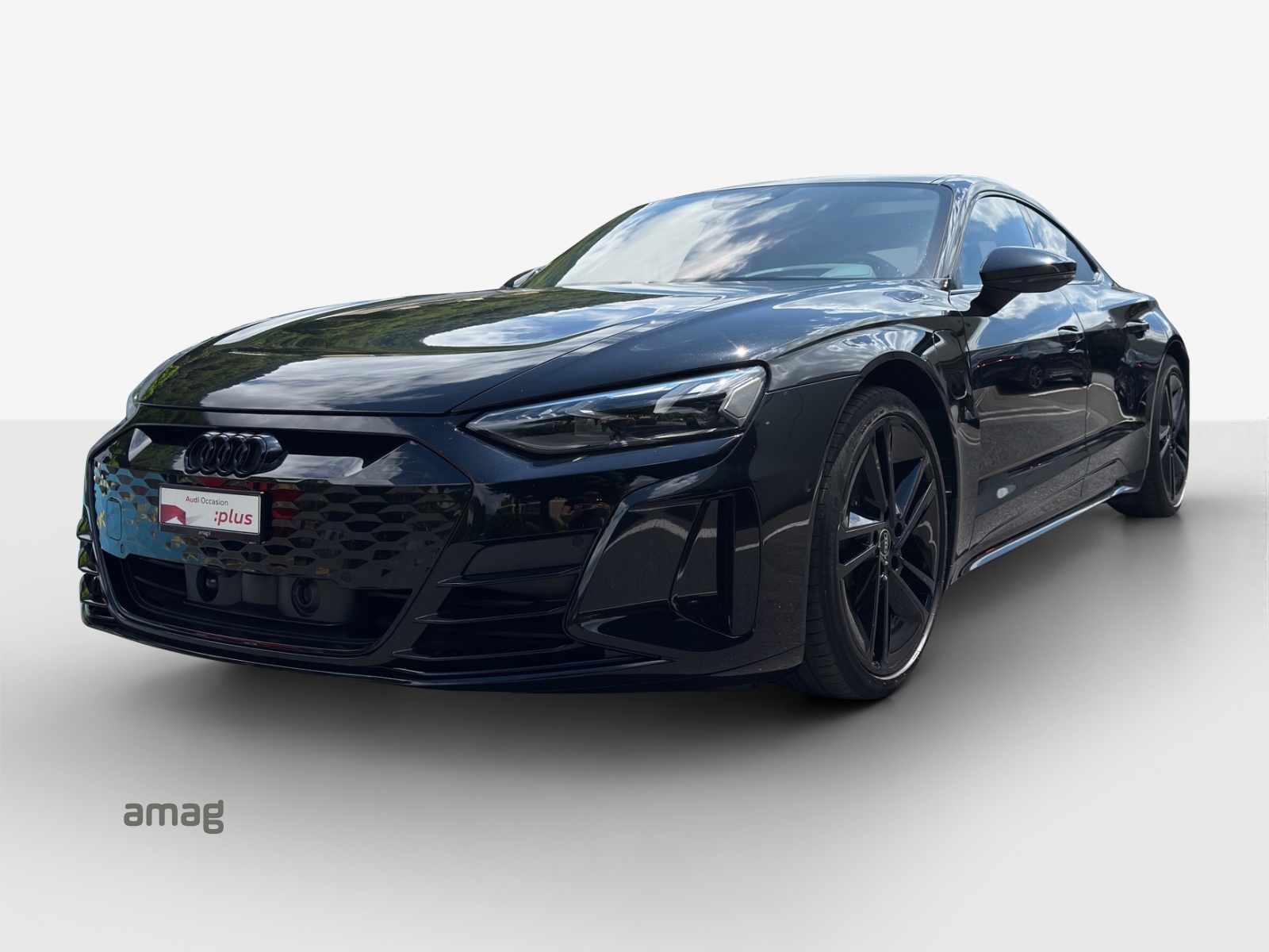 AUDI e-tron GT quattro-image-0