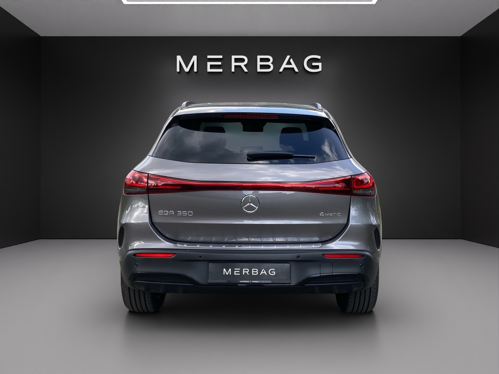 MERCEDES-BENZ EQA 350 AMG Line 4Matic-image-3