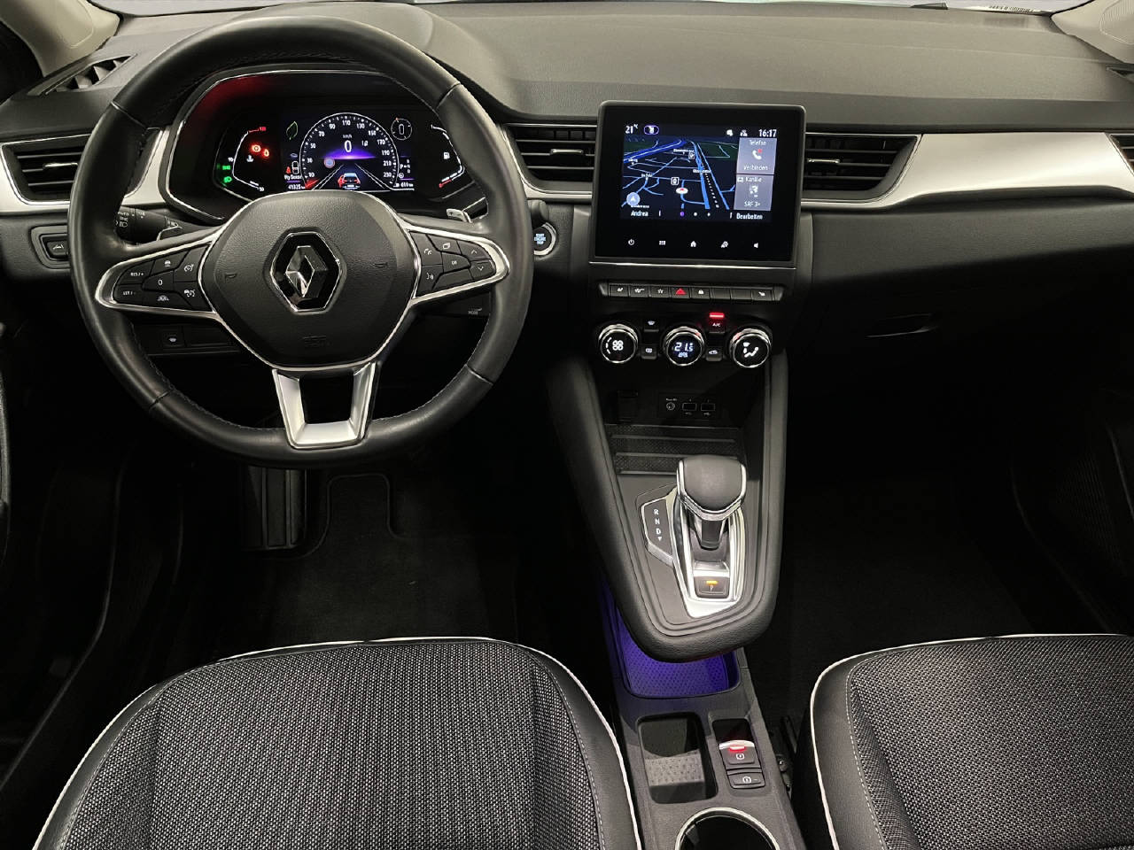RENAULT Captur 1.3 TCe 140 techno EDC-image-5