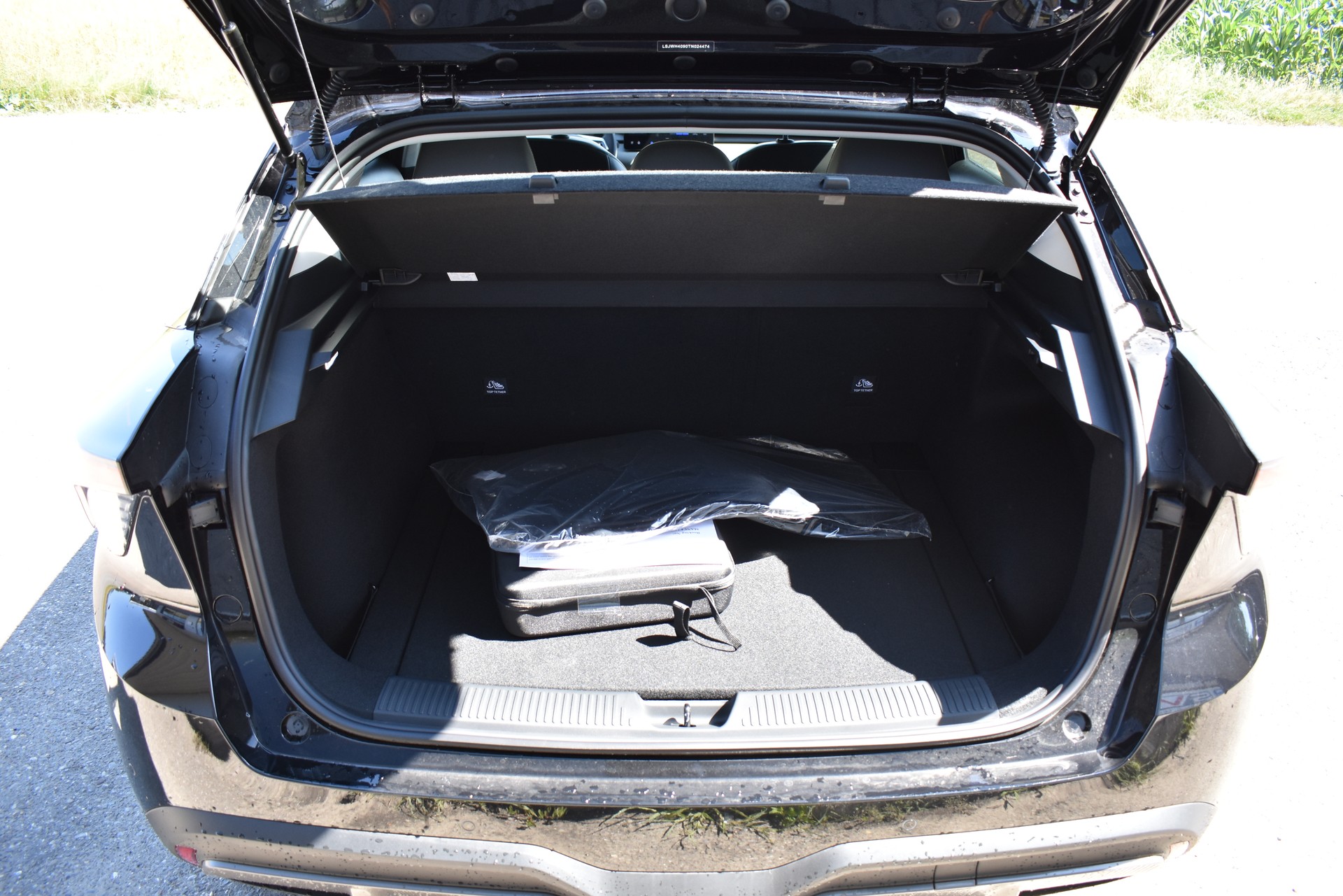 MG 4 EV 64kWh Premium-image-8
