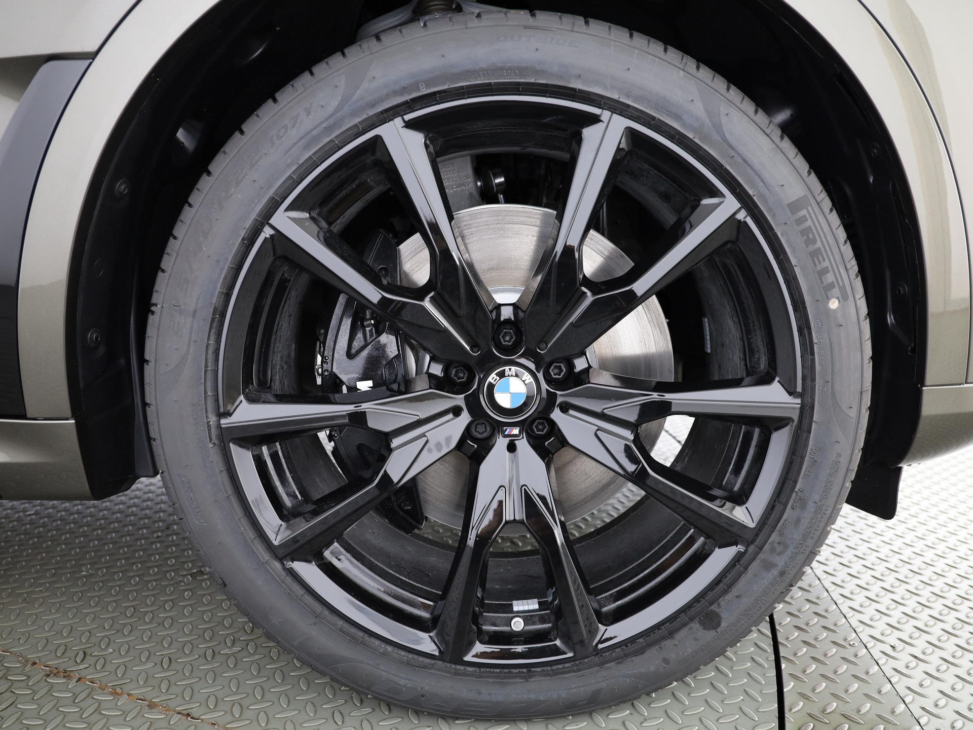 BMW X7 40i xDrive-image-22