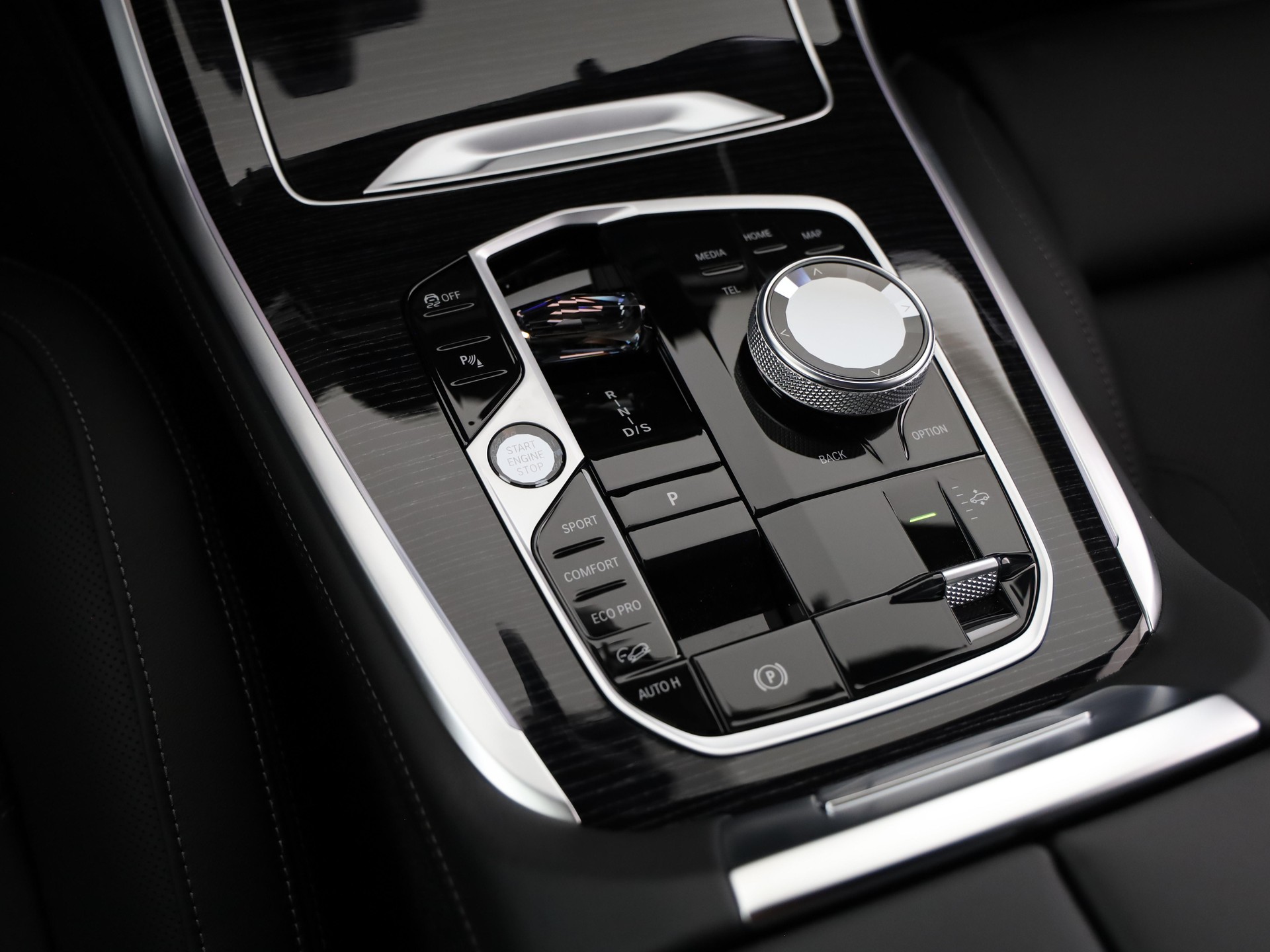 BMW X7 40i xDrive-image-7