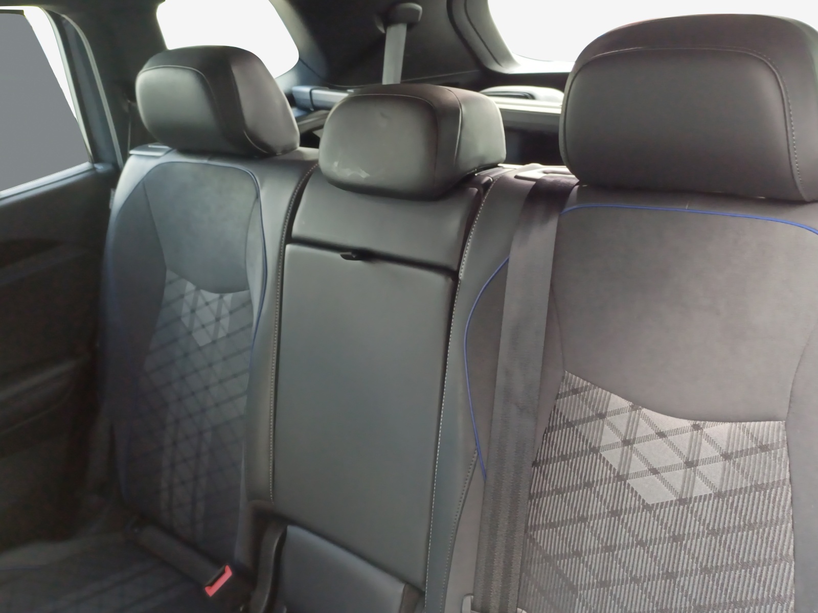VW Tayron 2.0 TSI R-Line DSG 4Motion-image-11