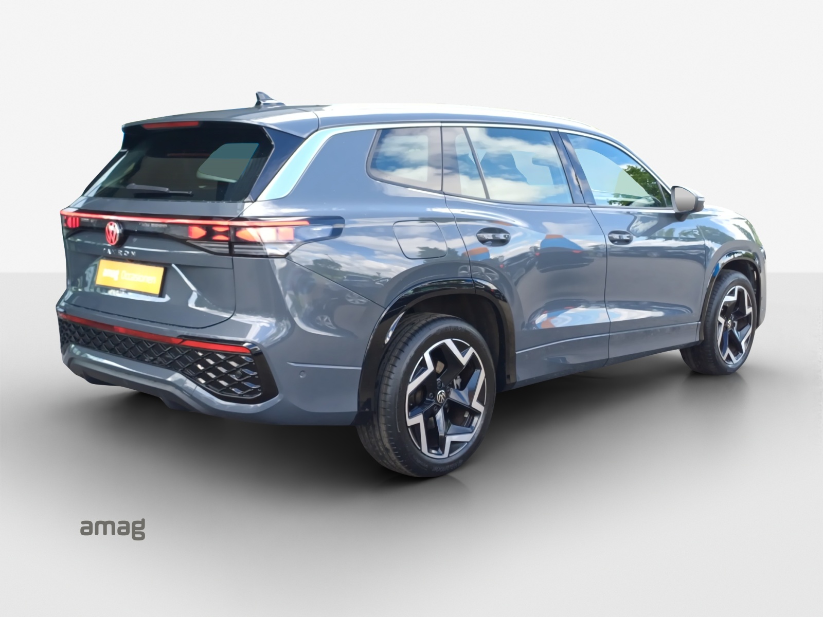 VW Tayron 2.0 TSI R-Line DSG 4Motion-image-4