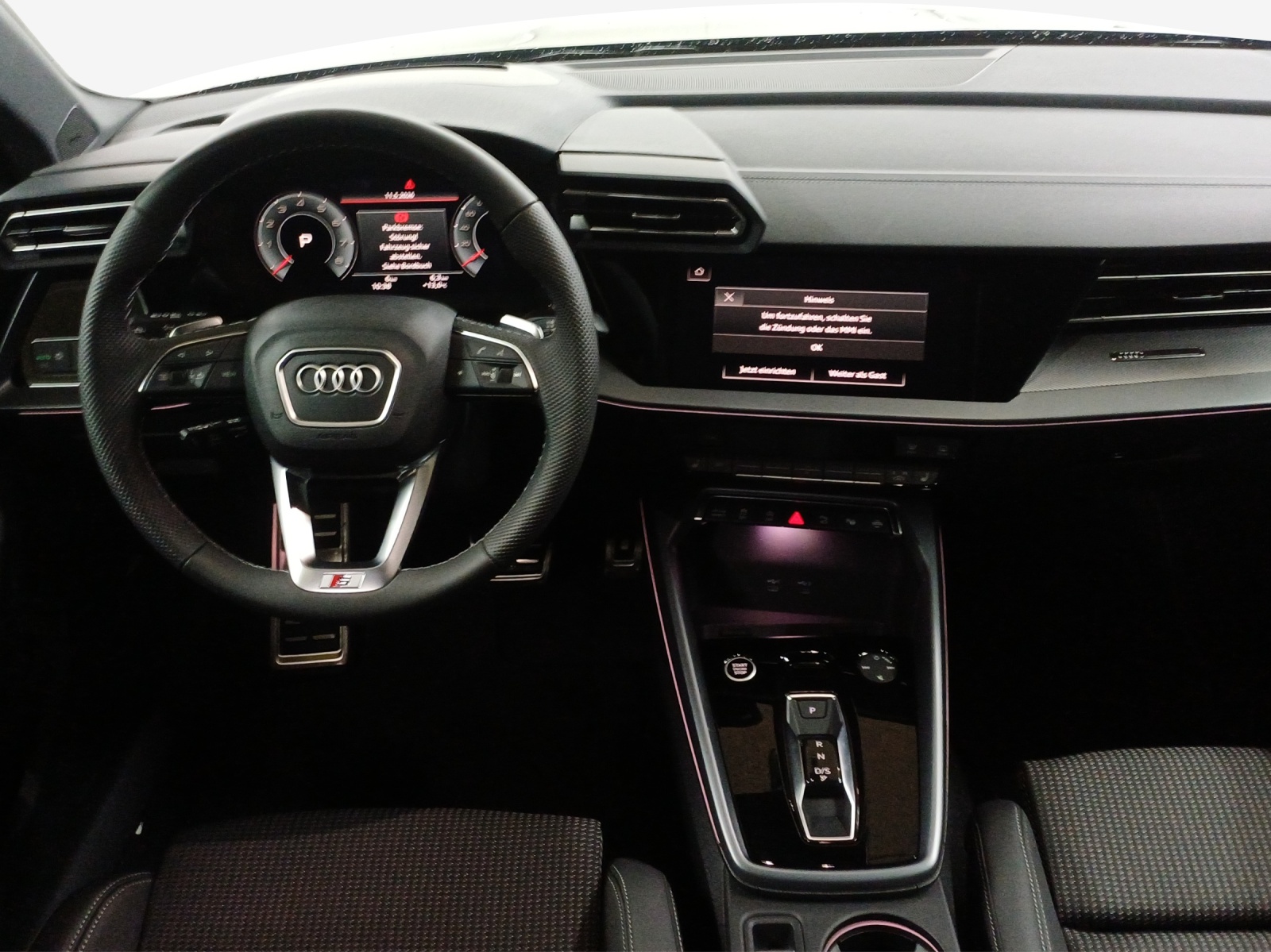 AUDI A3 Sportback TFSI 110 kW S line S tronic-image-8