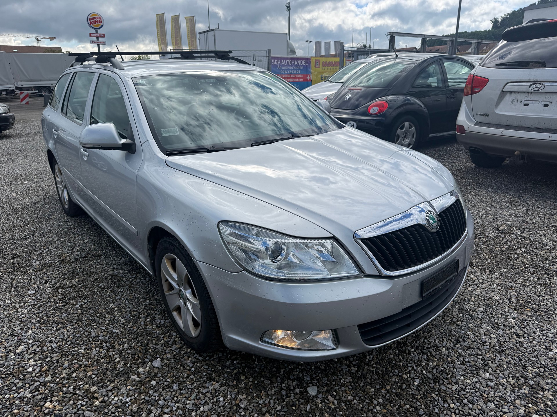 SKODA Octavia Combi 2.0 TDI Arosa 4x4 DSG-image-1
