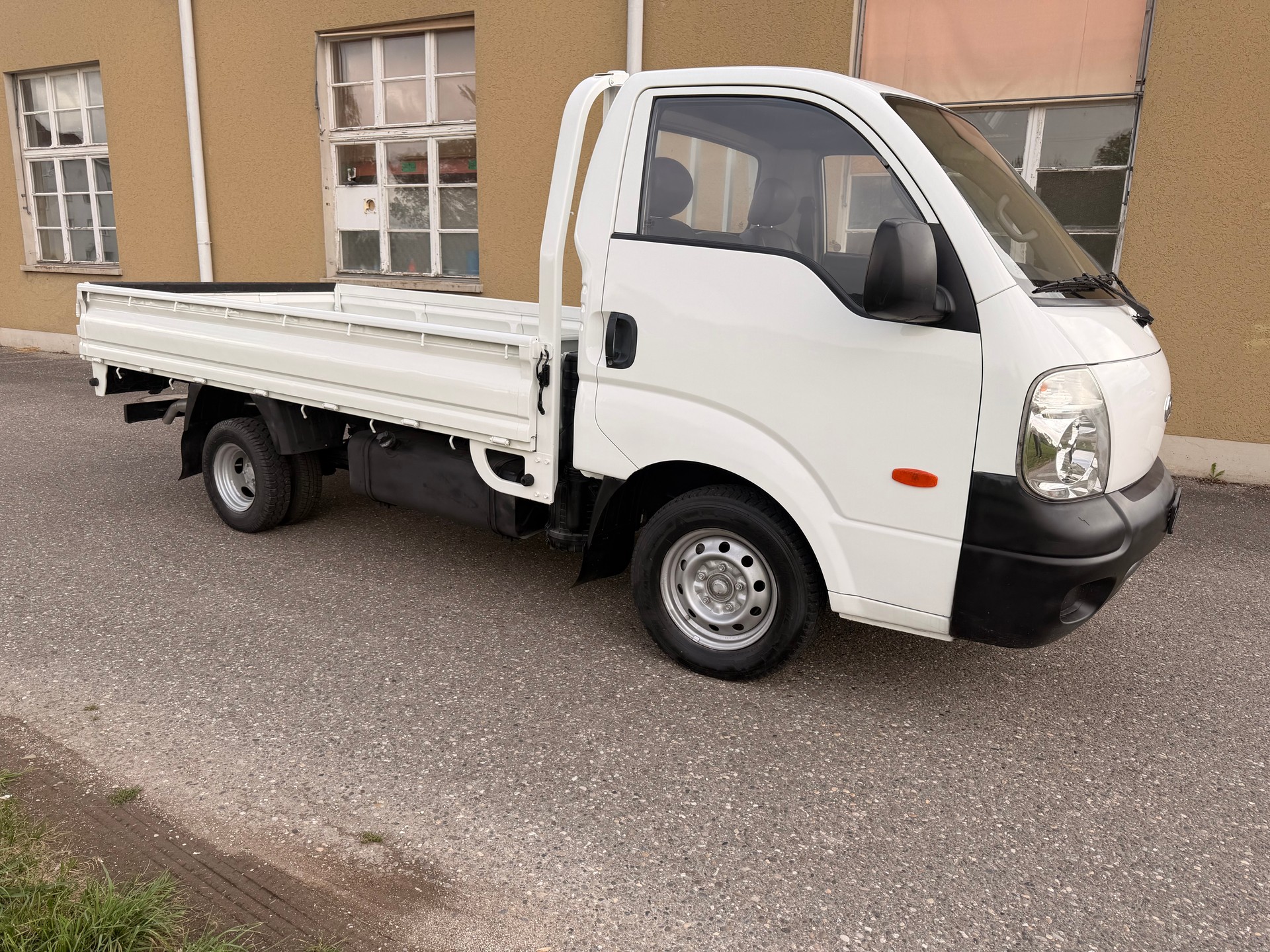 KIA K2900 CRDi-image-3