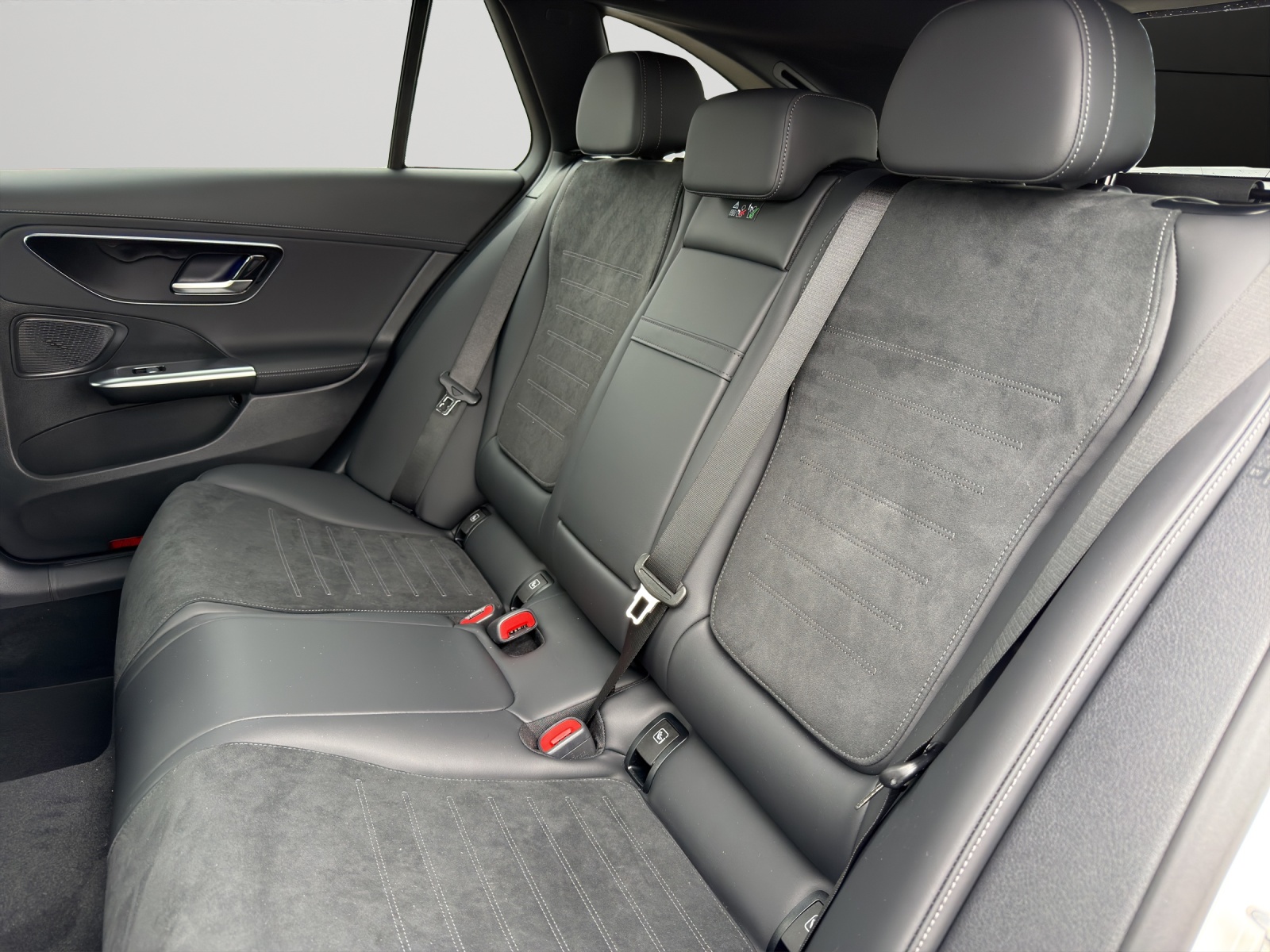 MERCEDES-BENZ C 220 d T 4 Matic Swiss Star-image-14
