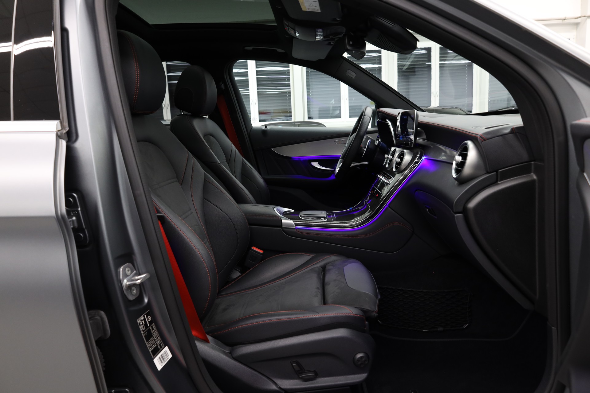 MERCEDES-BENZ GLC 43 AMG 4m-image-14