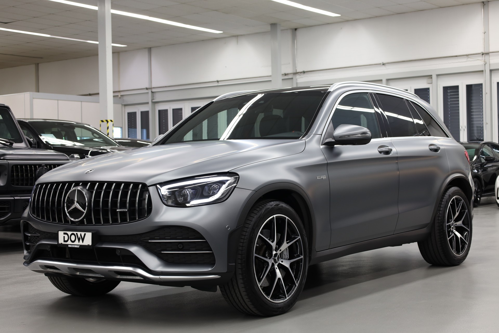 MERCEDES-BENZ GLC 43 AMG 4m-image-2