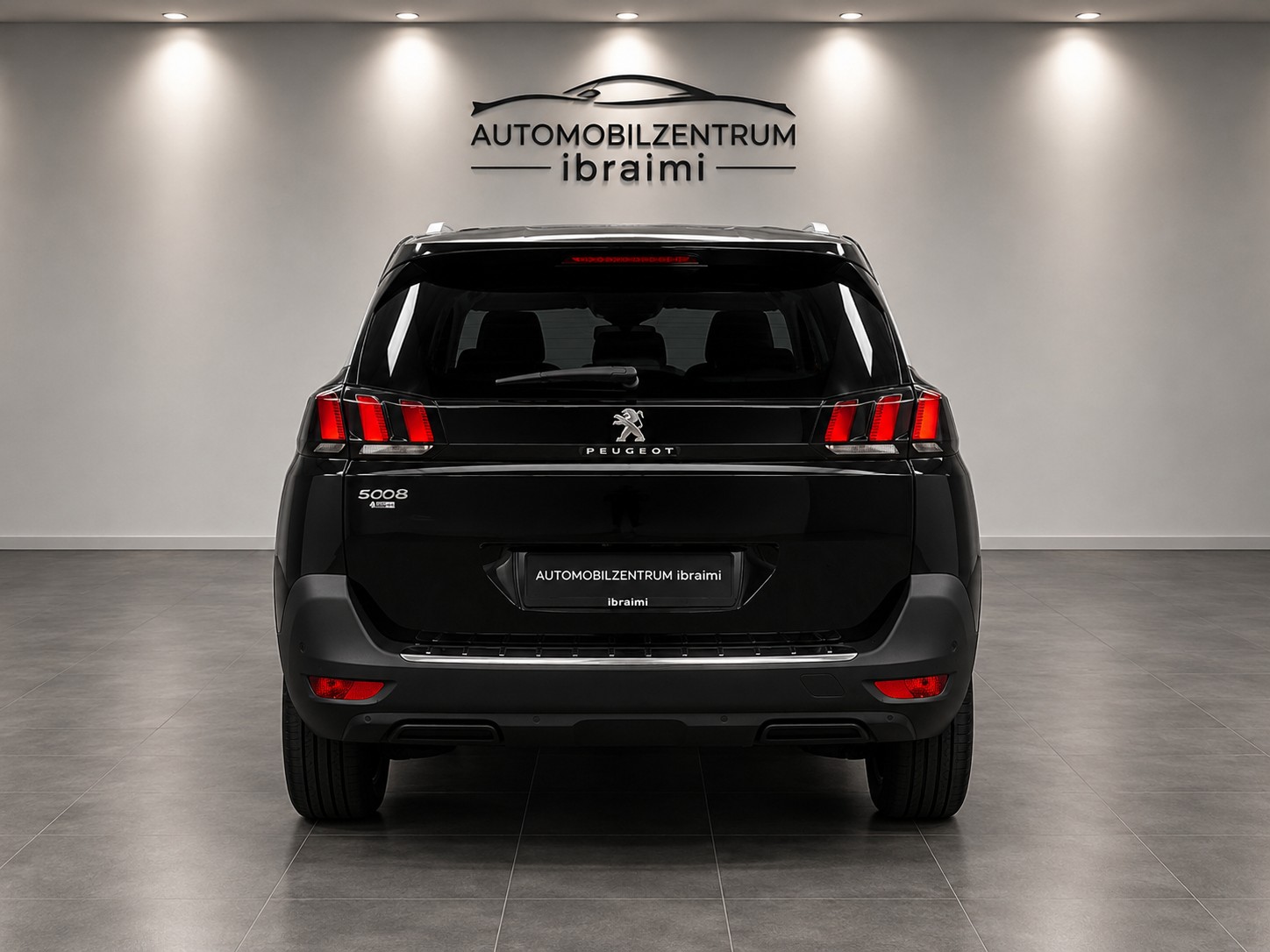 PEUGEOT 5008 1.2 Pure Tech Allure EAT-image-5