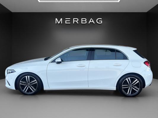MERCEDES-BENZ A 200d 4Matic Progressive-image-1