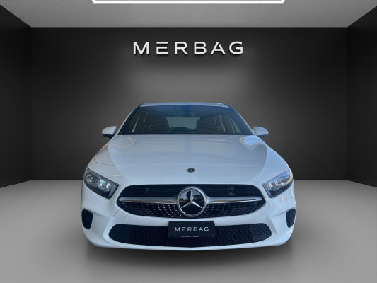 MERCEDES-BENZ A 200d 4Matic Progressive-image-3