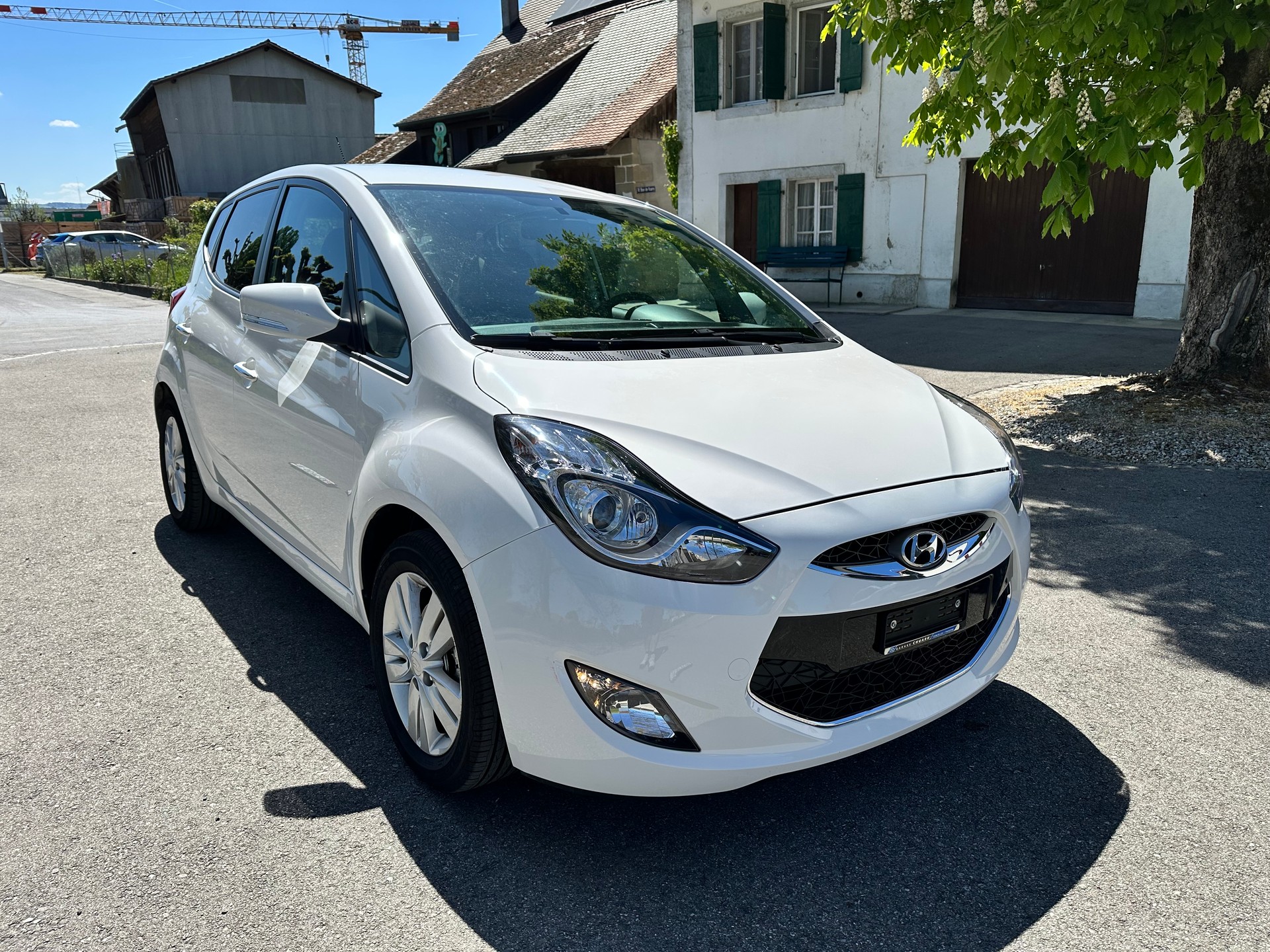 HYUNDAI 1.6 Style-image-13
